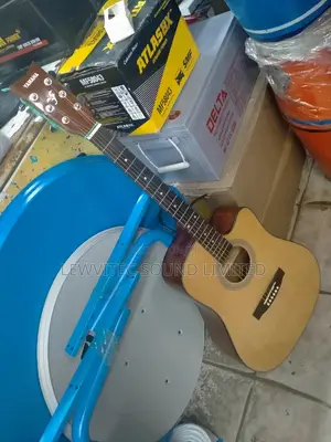 Newyamaha Acoustic Guitar
