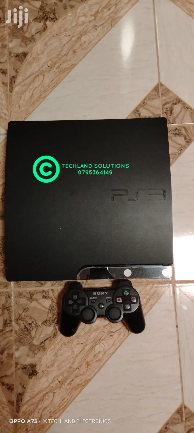 Black Ps3 , Comes With 10 Games