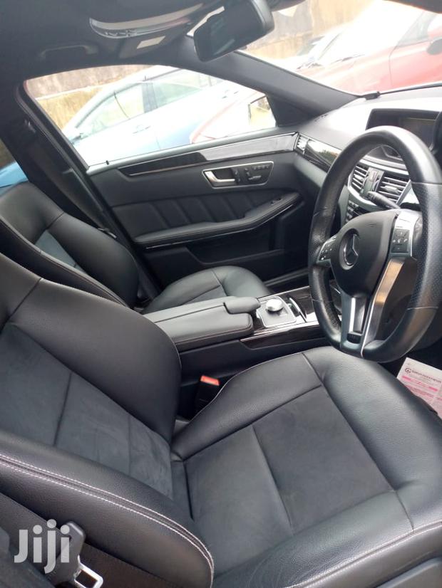 Mercedes-Benz E250 2012 Silver - thumbnail 4