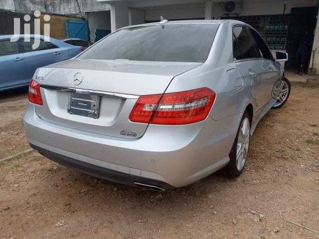Mercedes-Benz E250 2012 Silver - thumbnail 3