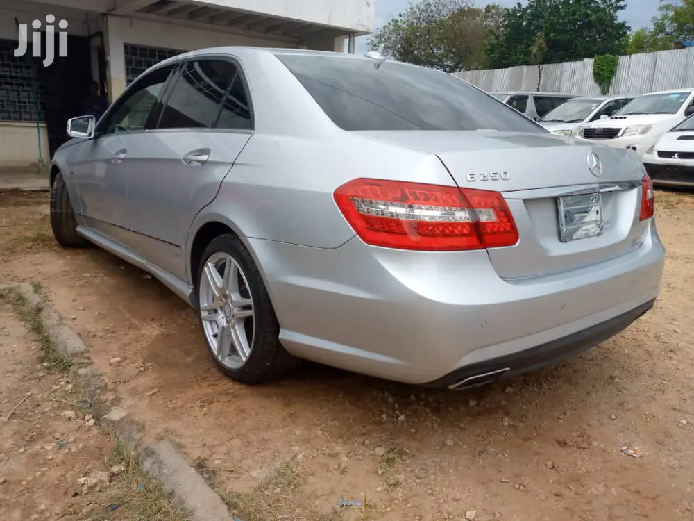 Mercedes-Benz E250 2012 Silver