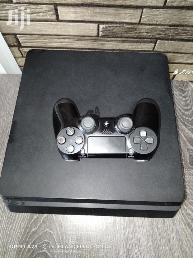 Slim Ps 4 Console - main view