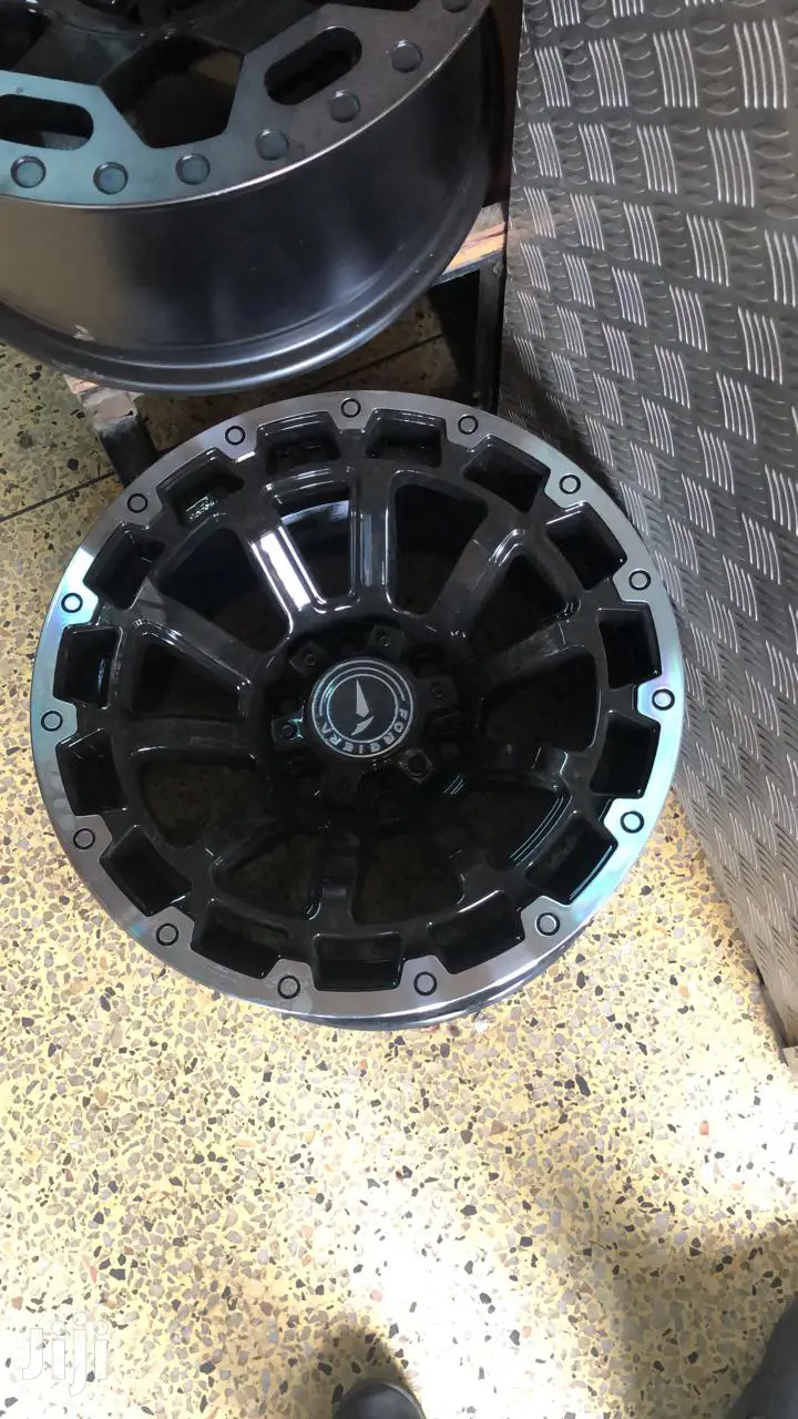 Alloy Rims Set Size 17 Inch 6 Holes Set