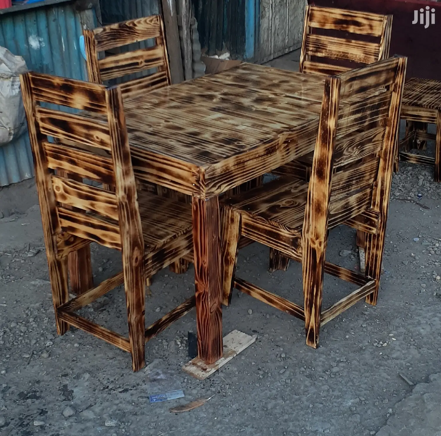 Dining Tables/Pallet Dining Tables/Pallet Tables/Pallets in Gikomba