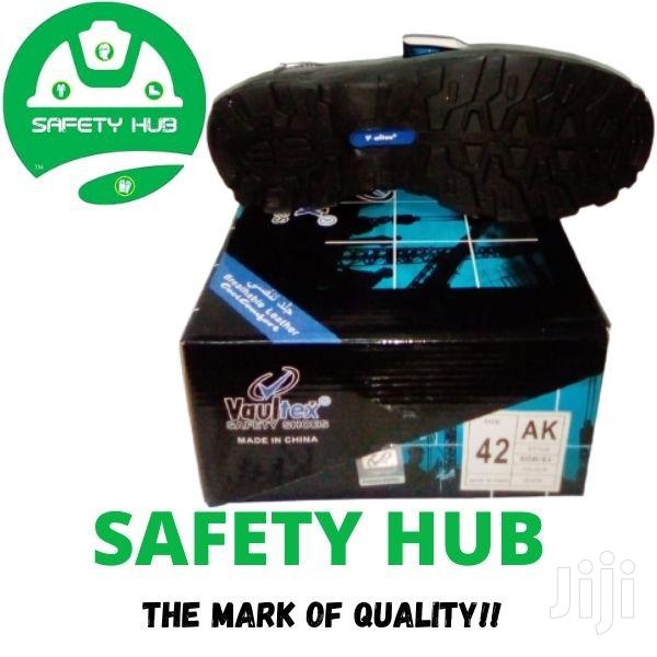Vaultex Safety Boots - thumbnail 2