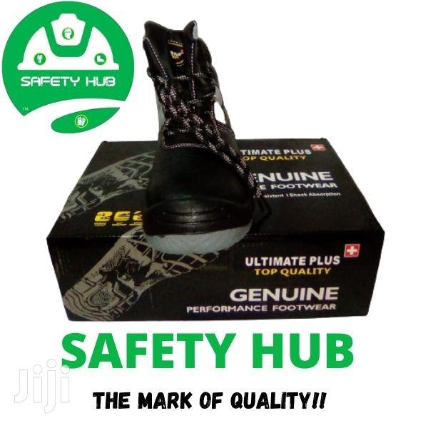 Ultimate Plus Safety Shoes - thumbnail 2