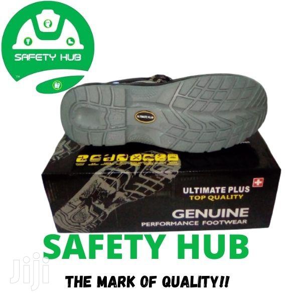 Ultimate Plus Safety Shoes - thumbnail 3