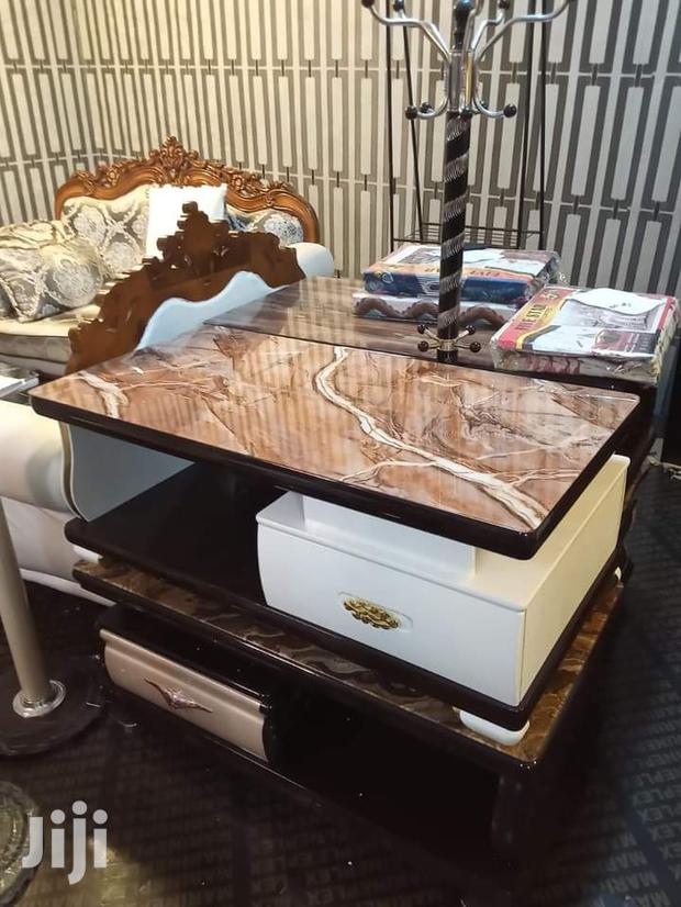 Top Glass Coffee Table