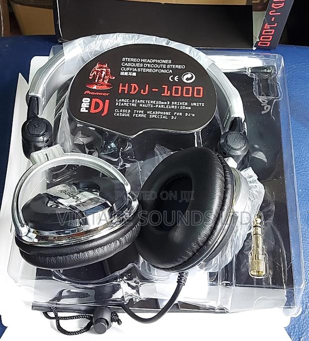 Pioneer Headphone - main view