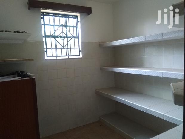 4bedroomed Maisonette, Dsq to Let - thumbnail 5
