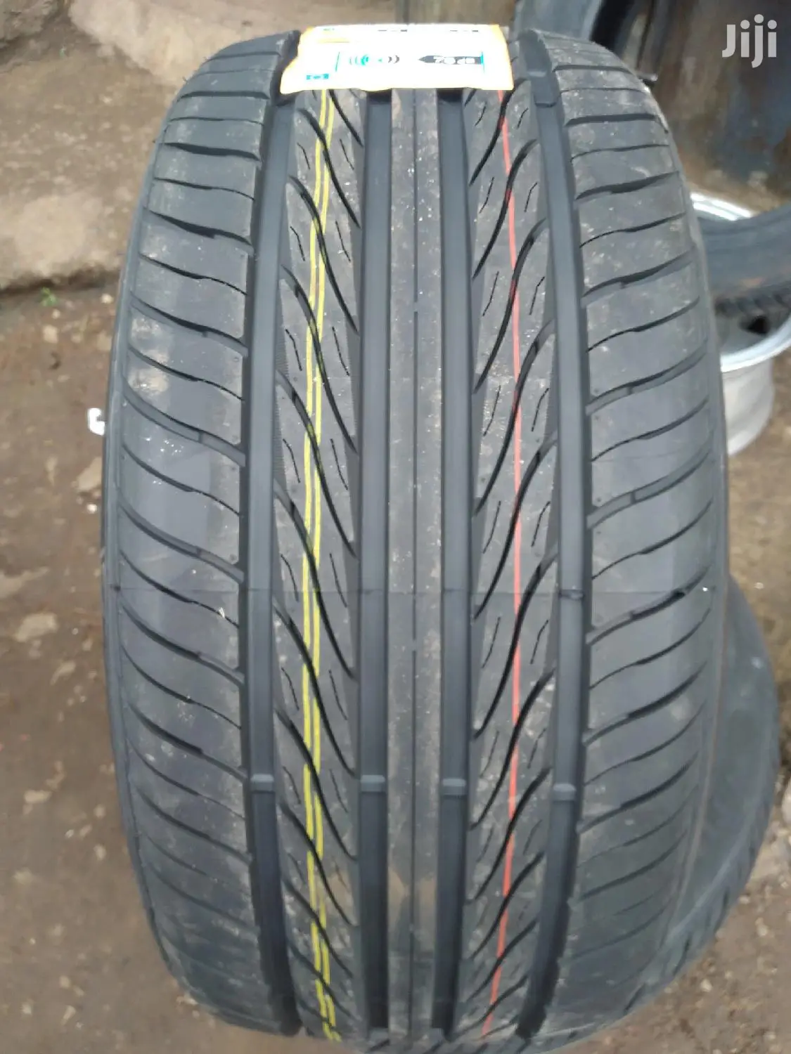 Mazzini Low Profile Tires Sizes 255/45r18 H/T.