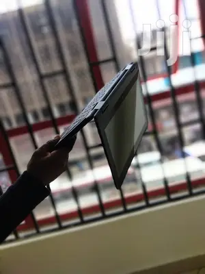 Laptop Lenovo ThinkPad Yoga 4GB Intel Core M HDD 500GB