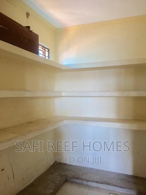 Classy 3 Bedroom to Let in Mkomani Nyali - thumbnail 12