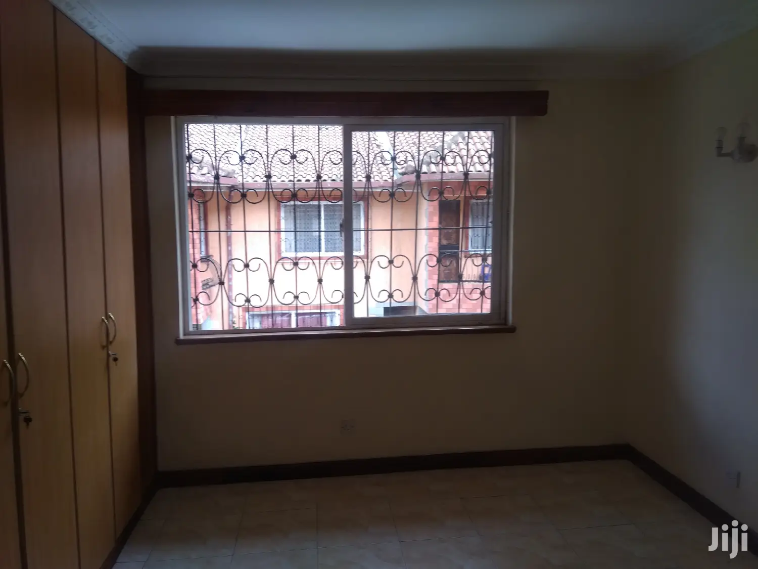 Amazing 4bedroomed Maisonette Dsq to Let