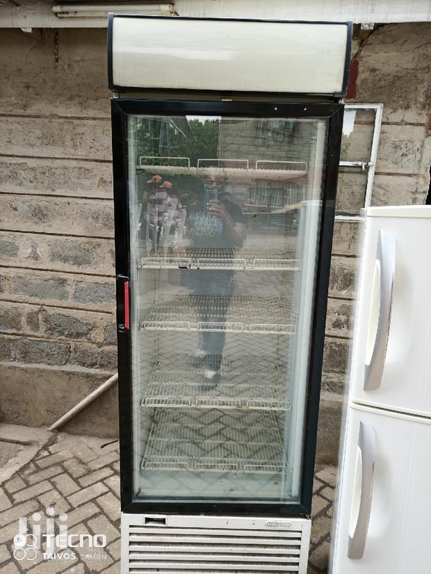 680 Display Refrigerator - thumbnail 2
