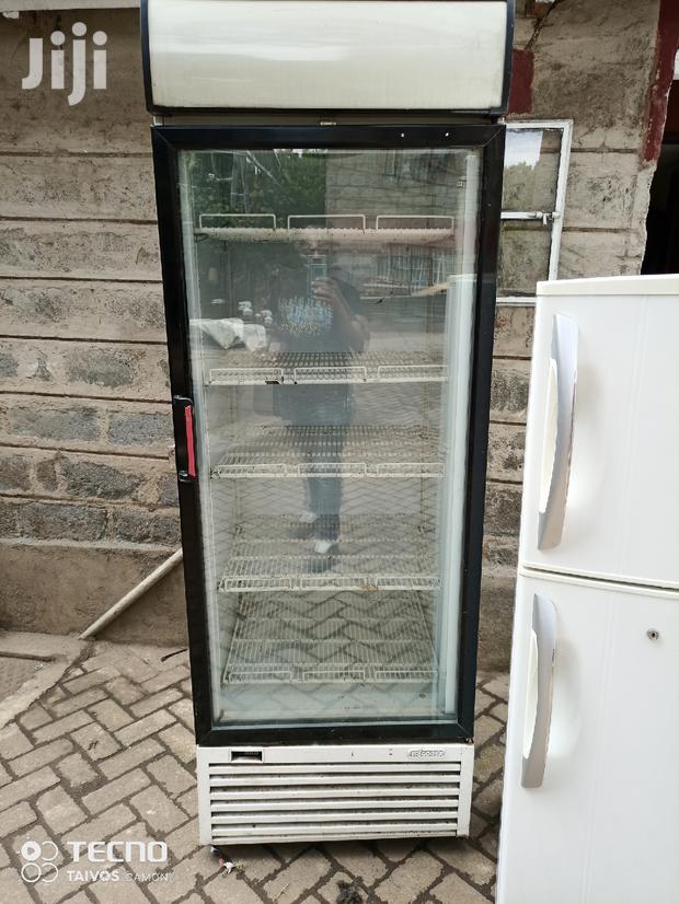 680 Display Refrigerator