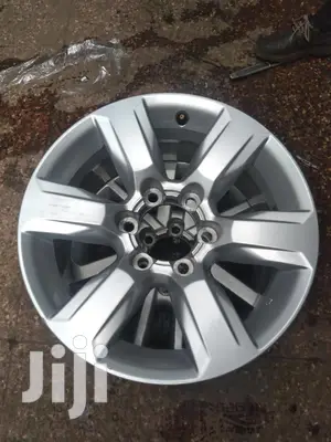 Original Rim Size 17 Inch for Toyota Landcruiser Prado 150.
