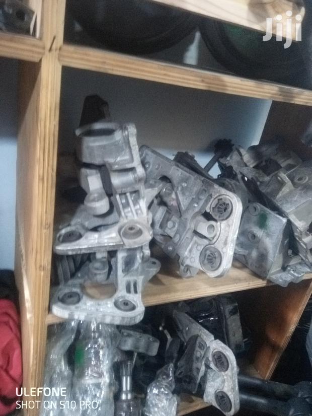 Engineand Gear Box Mountain - main view