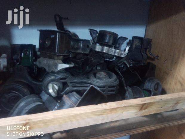 Engineand Gear Box Mountain - thumbnail 4