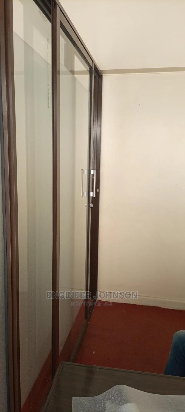 Sliding Door - thumbnail 3