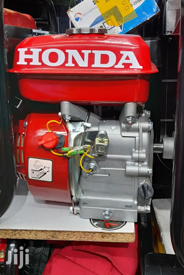 Honda Petrol Engine 7.5hp - main view