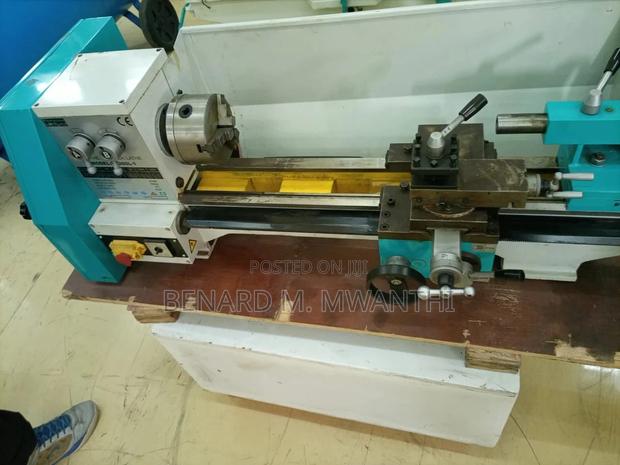 Lathe Machine - thumbnail 3