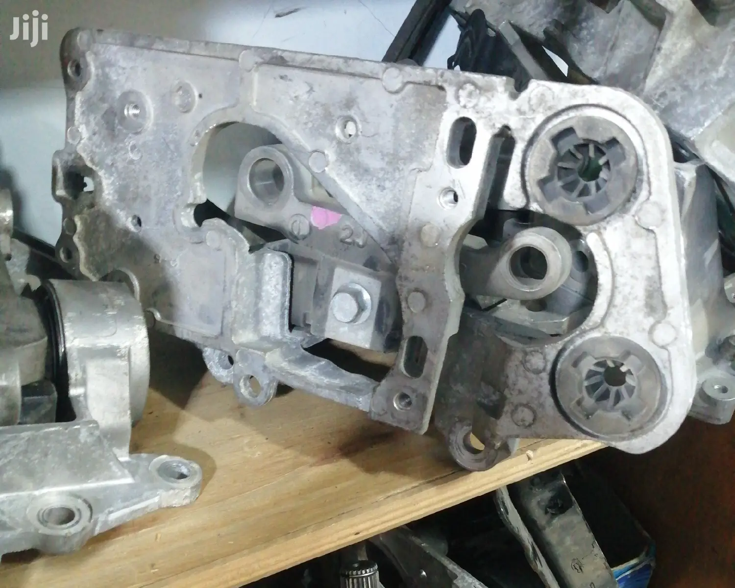 Nissan Serena Gearbox Mount.