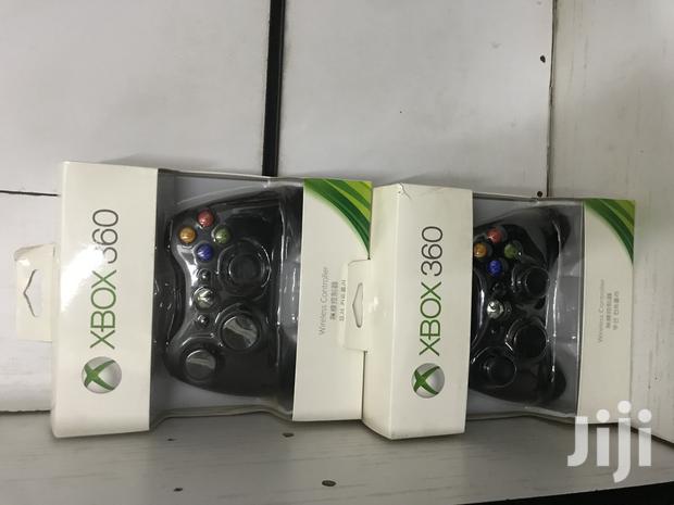 XBOX 360 Wireless Pads - main view