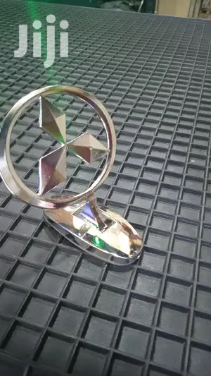 New Mitsubishi Bonnet Logo