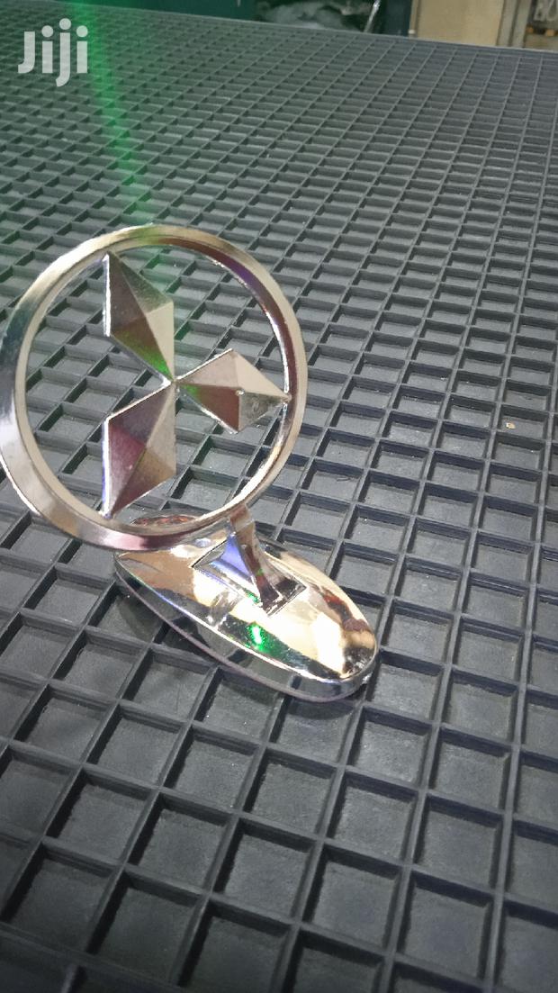 New Mitsubishi Bonnet Logo