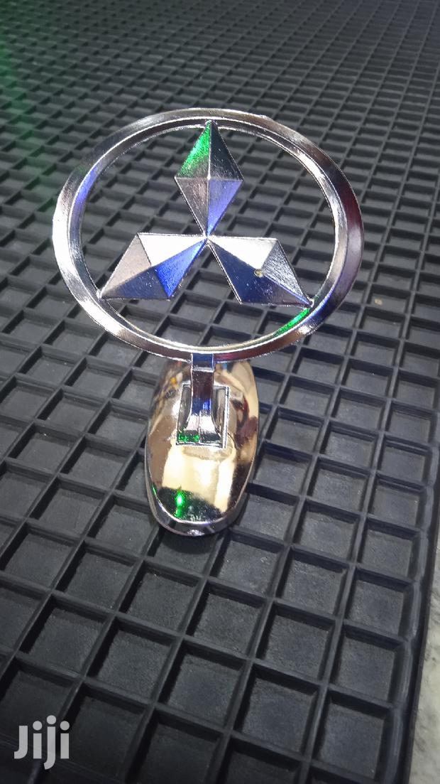 New Mitsubishi Bonnet Logo - thumbnail 2