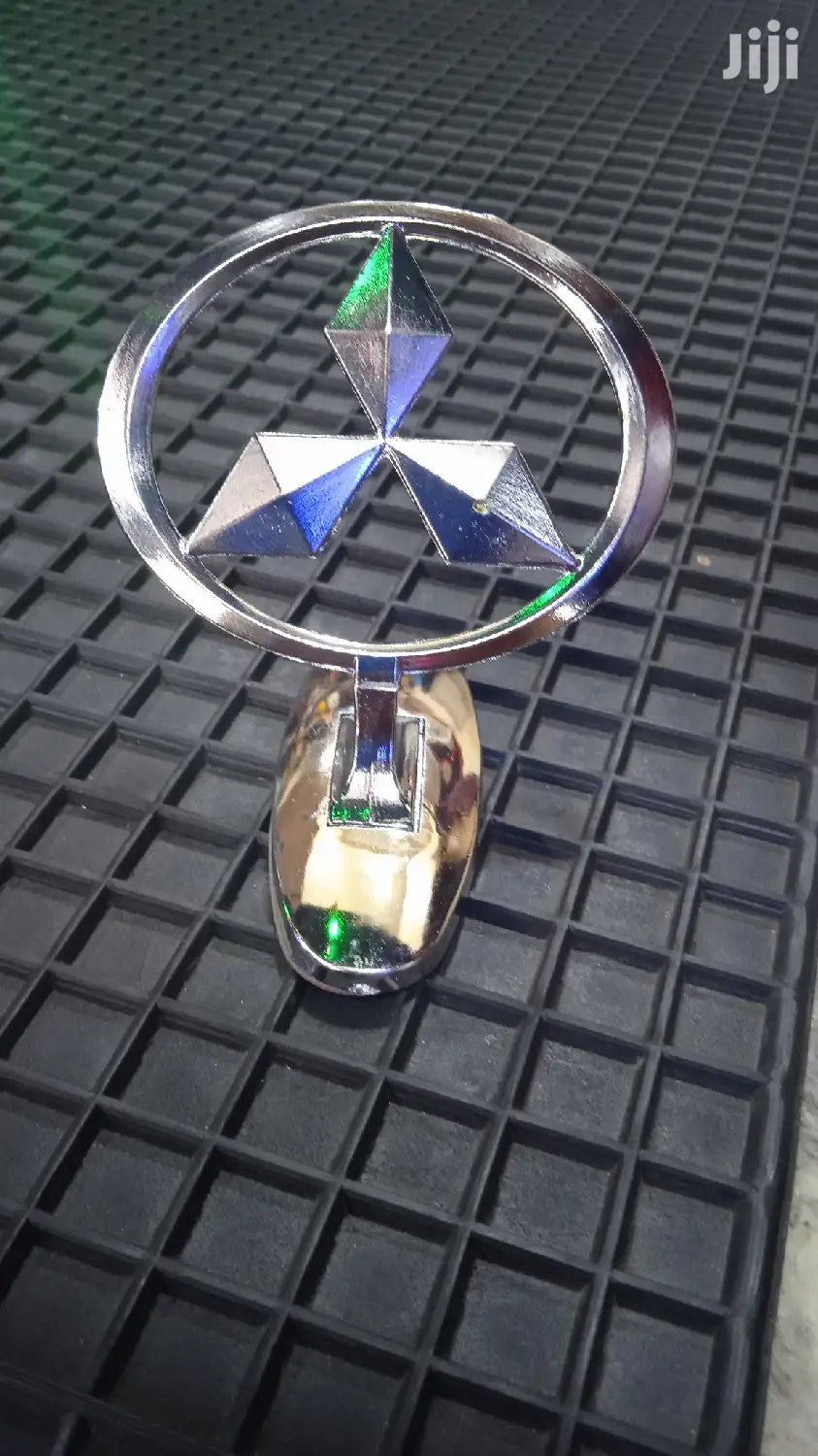New Mitsubishi Bonnet Logo