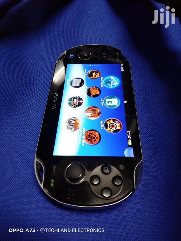 Playstation Vita With 10games - thumbnail 3