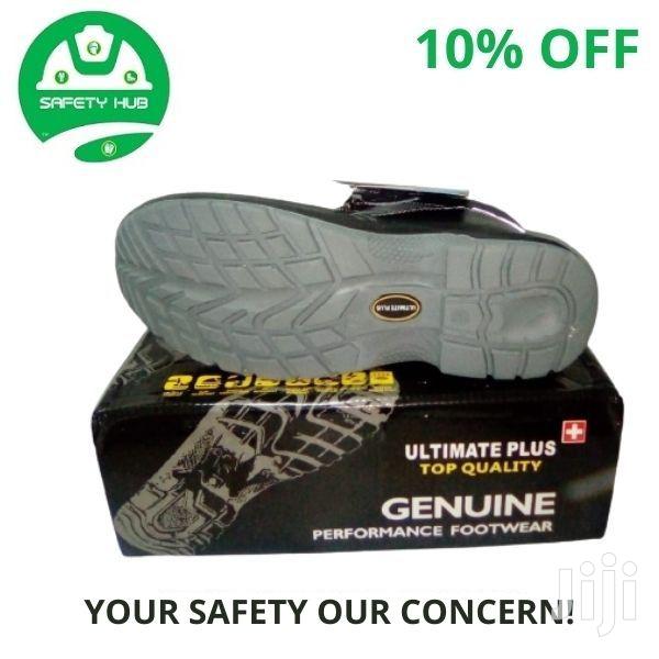 Ultimate Plus Safety Boots - main view