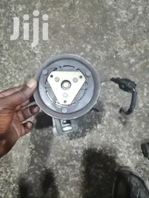 Nissan Tiida AC Compressor.