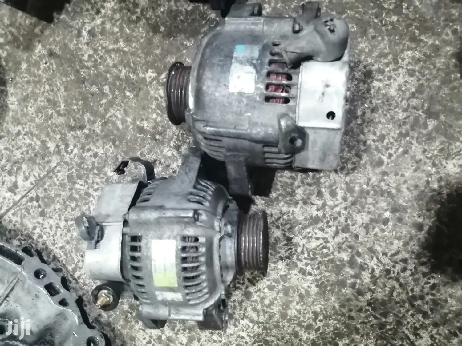 Toyota 5a Alternator for Carina, Ae100, Ae110, Premio Old.