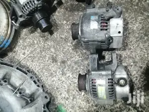 Toyota 5a Alternator for Carina, Ae100, Ae110, Premio Old.