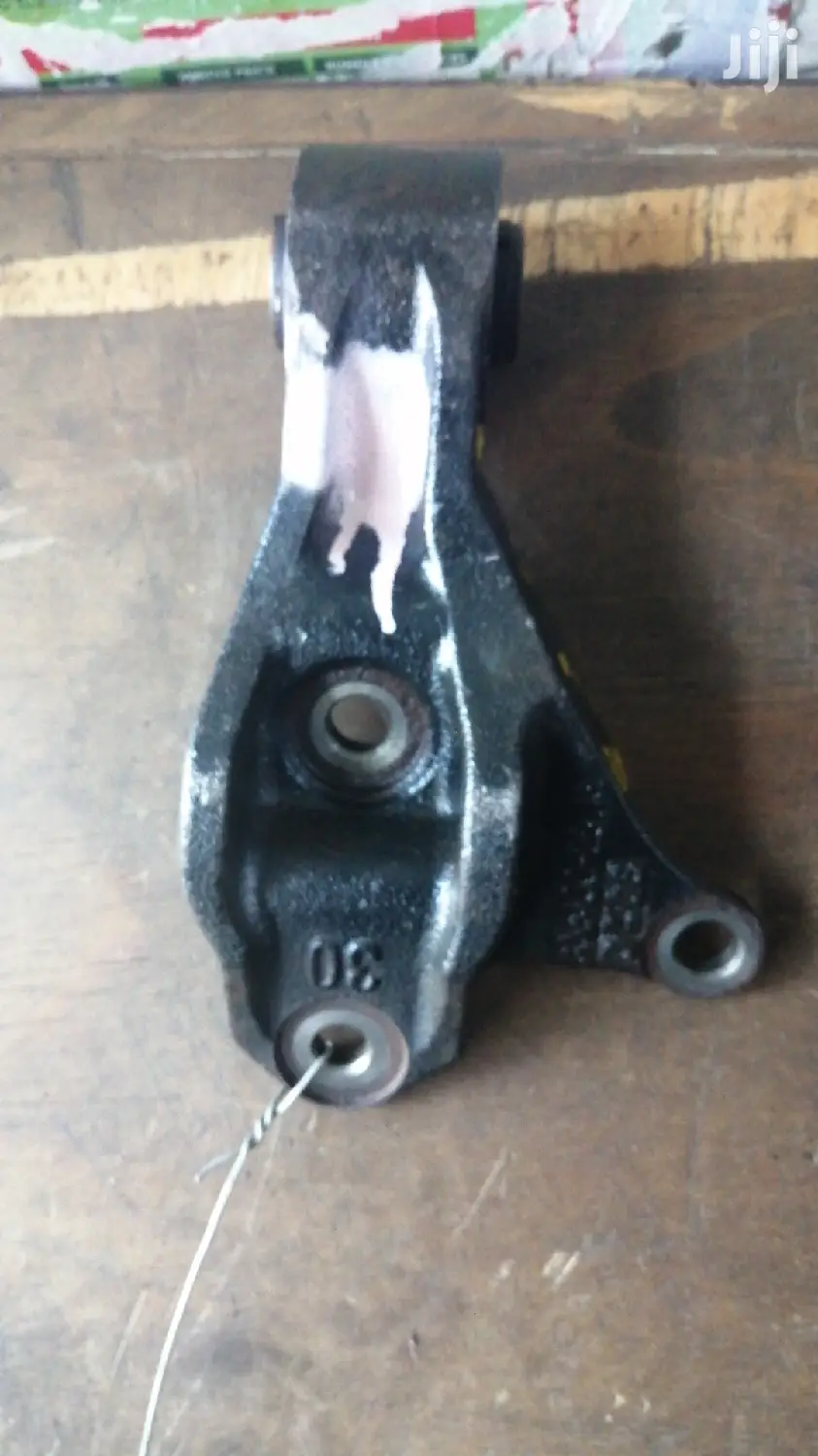 Toyota Ractis Gearbox Clamp (4wd).