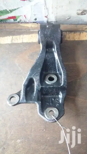 Toyota Ractis Gearbox Clamp (4wd).