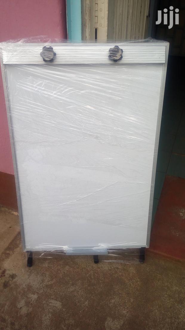 Executive Flip-Chart Whiteboard Stand With Pure Aluminum - main view