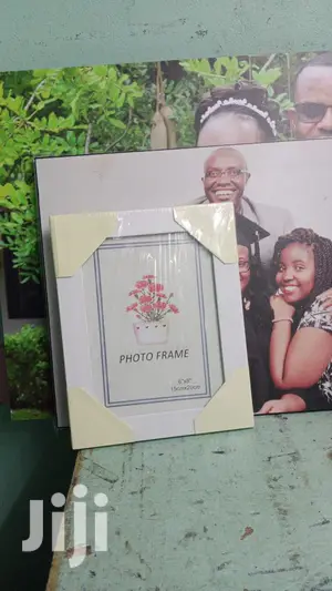 Photo Mounts and Photo Frames