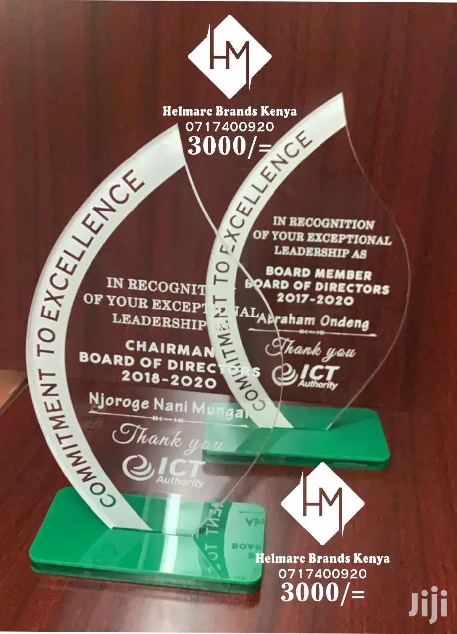Plaques/ Trophies