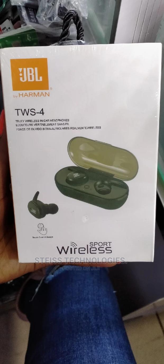 Jbl Earbuds - main view