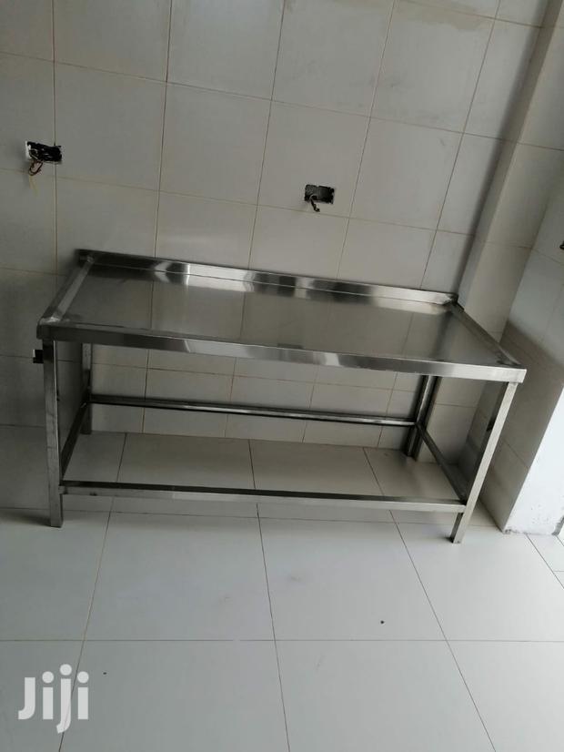 Kitchen Table - thumbnail 3