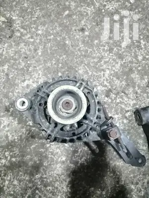 Toyota 1sz Alternator for Toyota Vitz.