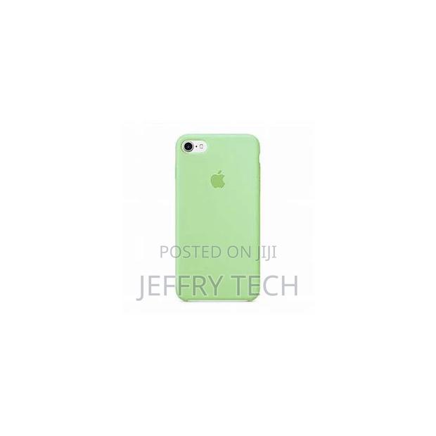 Silicone Back Case for iPhone 8 / 7 - Green - main view