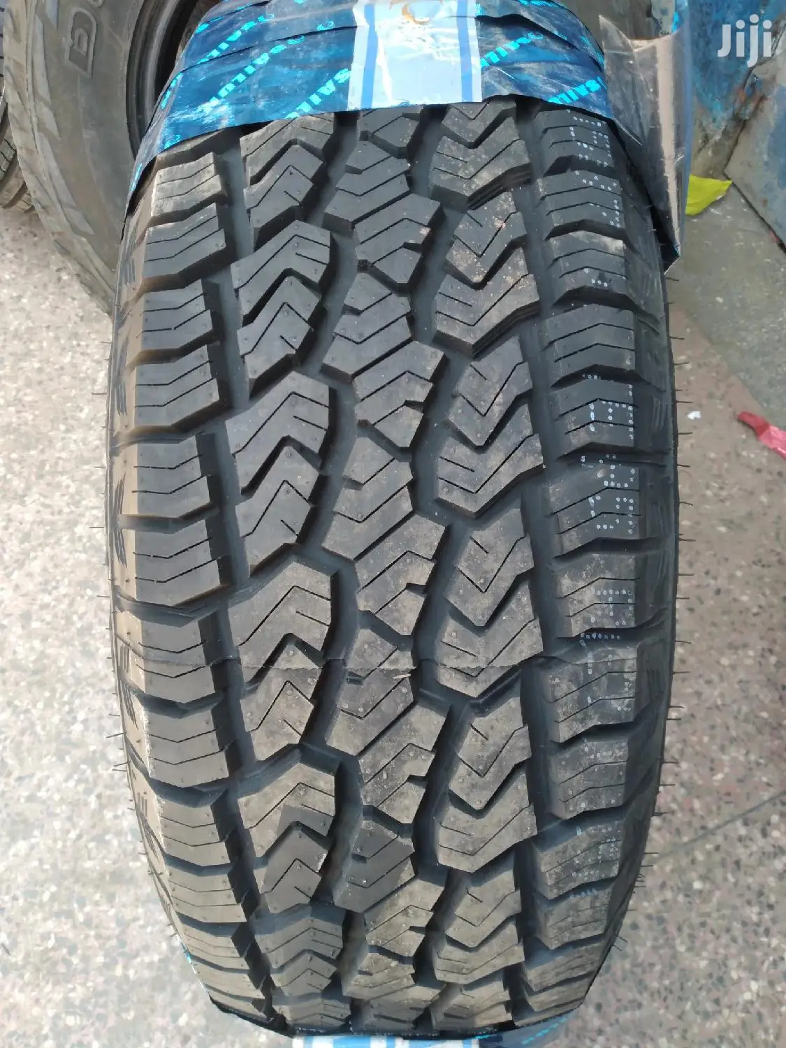 Sailun Tires Sizes 265/65 R17 A/T With White Wall.
