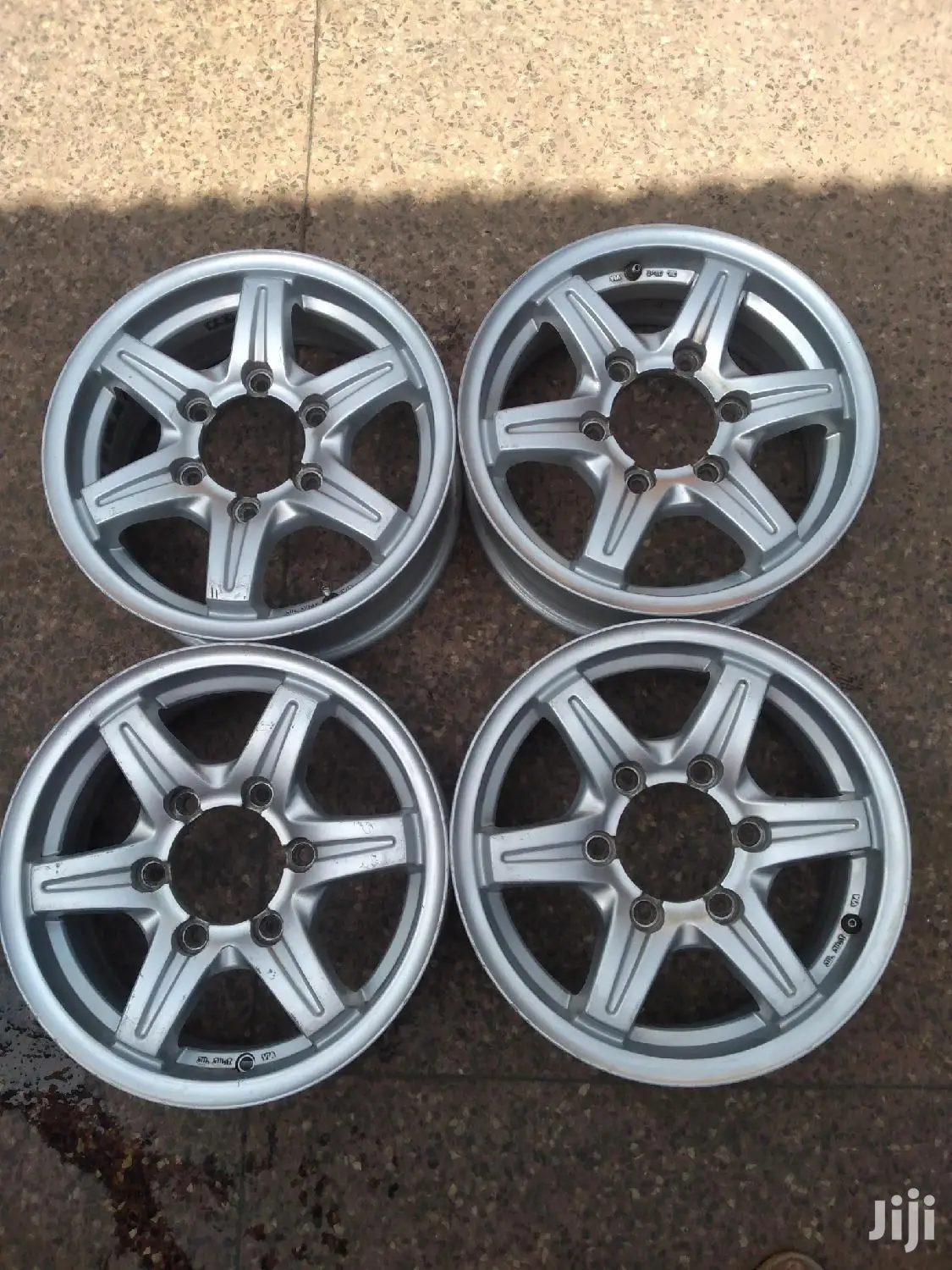 Original Rims Size 15 Inch 6 Holes for Pick UPS Set.