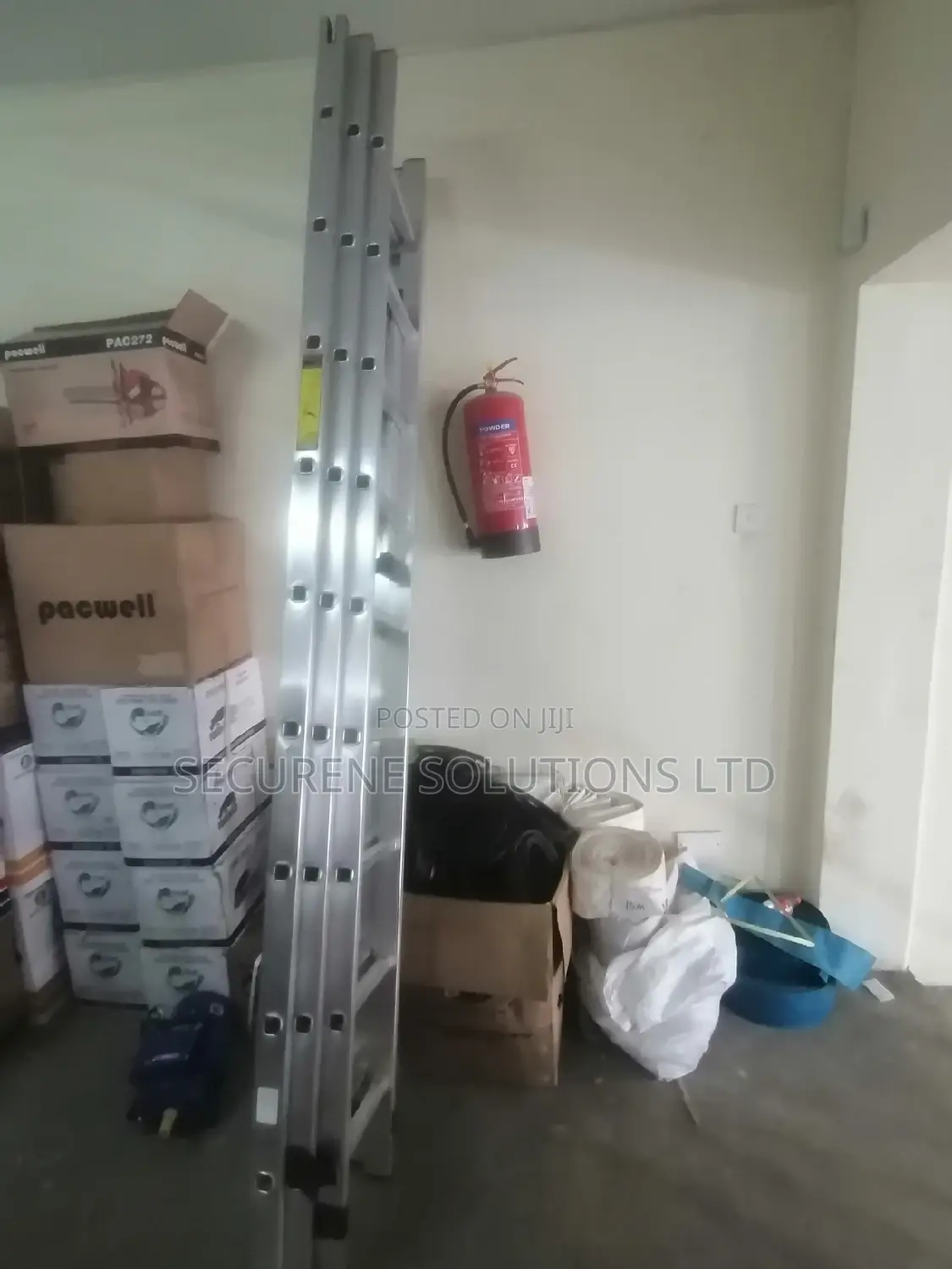 3 By11 Steps Aluminium Triple Extension Ladders