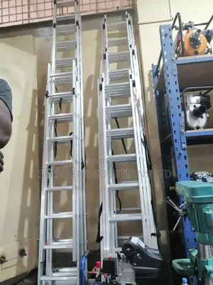 3 by 16 /15 Mtrs Aluminium Triple Extension Ladders